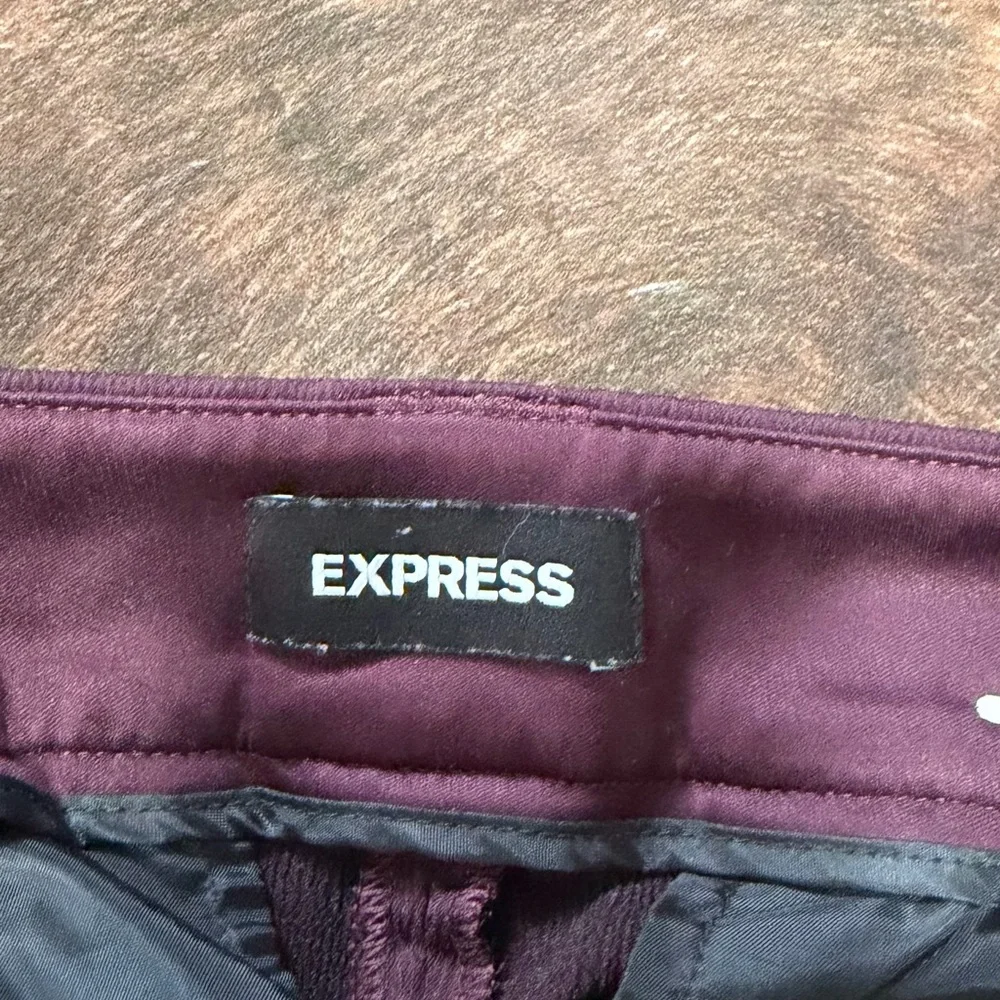 Express Women's Burgundy Cargo Trousers